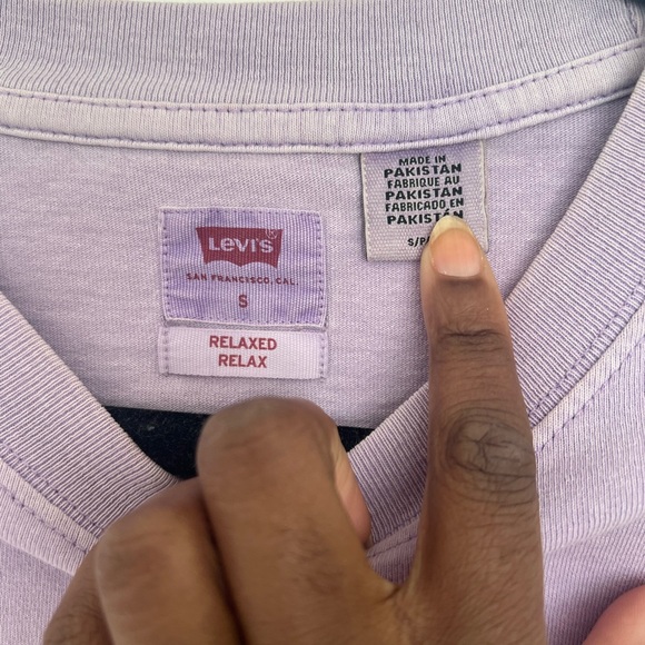 LEVI’S Purple Red Tab Vintage T-Shirt - men size size S - Picture 3 of 7